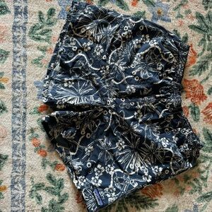 Men’s patagonia baggies 5’